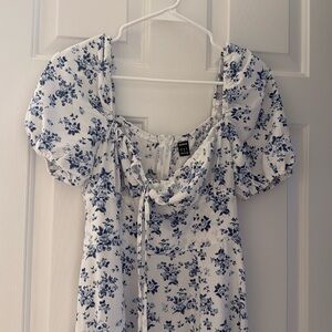 Floral dress white and blue size S